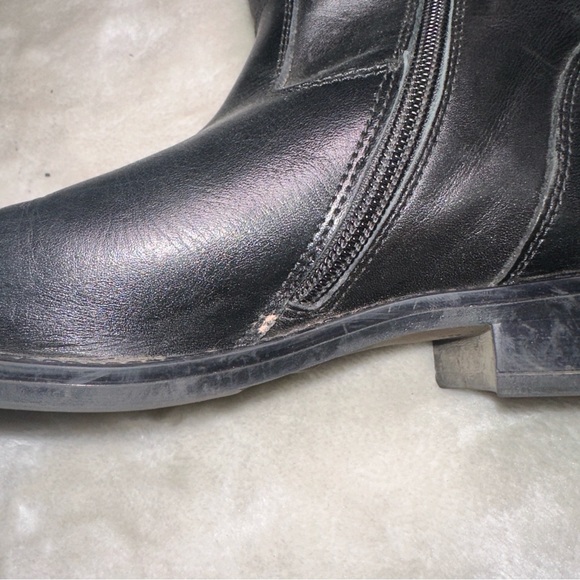 Italian Shoemakers Black Tall Leather Boots Size 8 - Picture 10 of 13